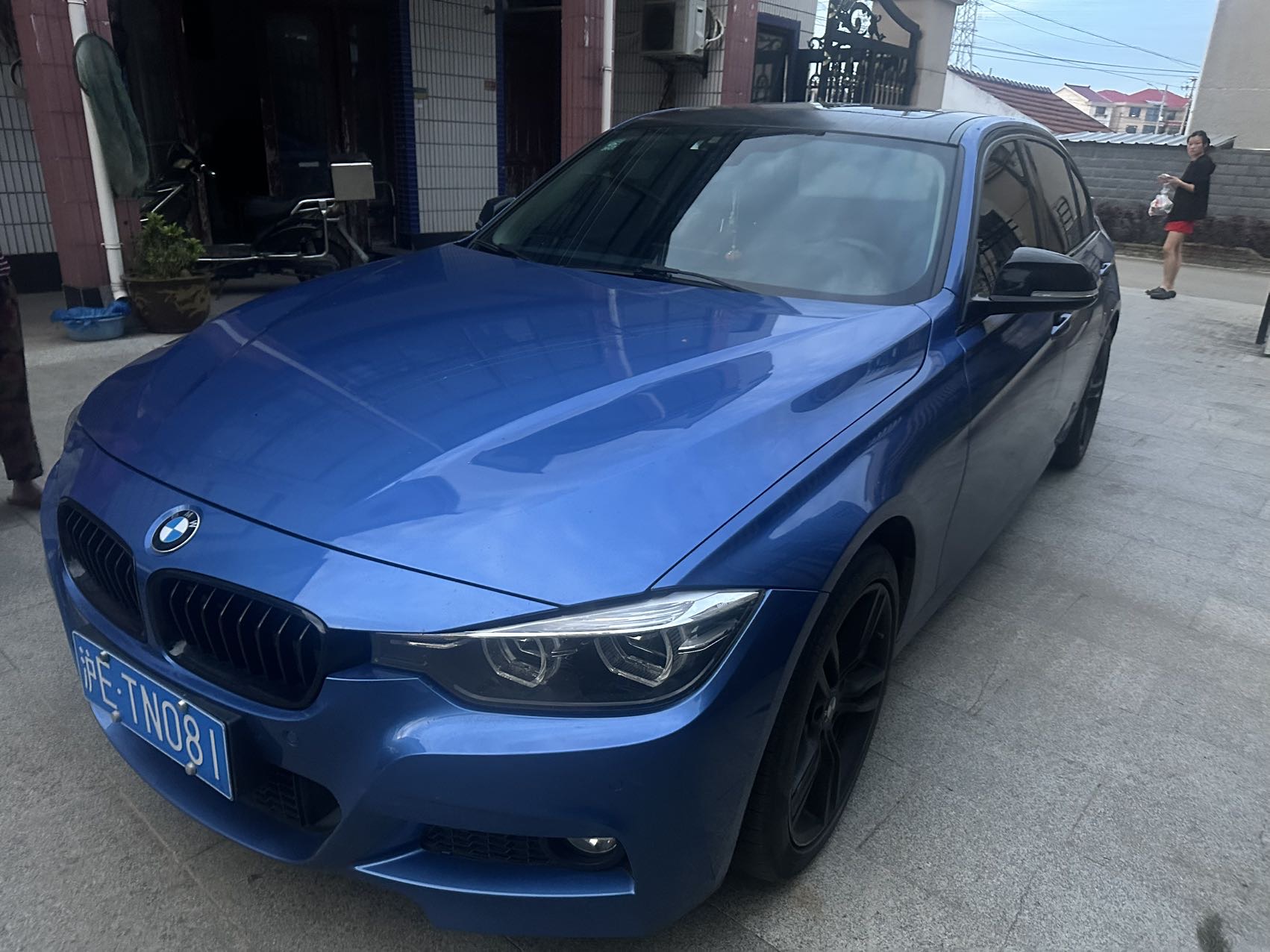 BMW 3 Series 2019 BMW 3 Series 2019 car image