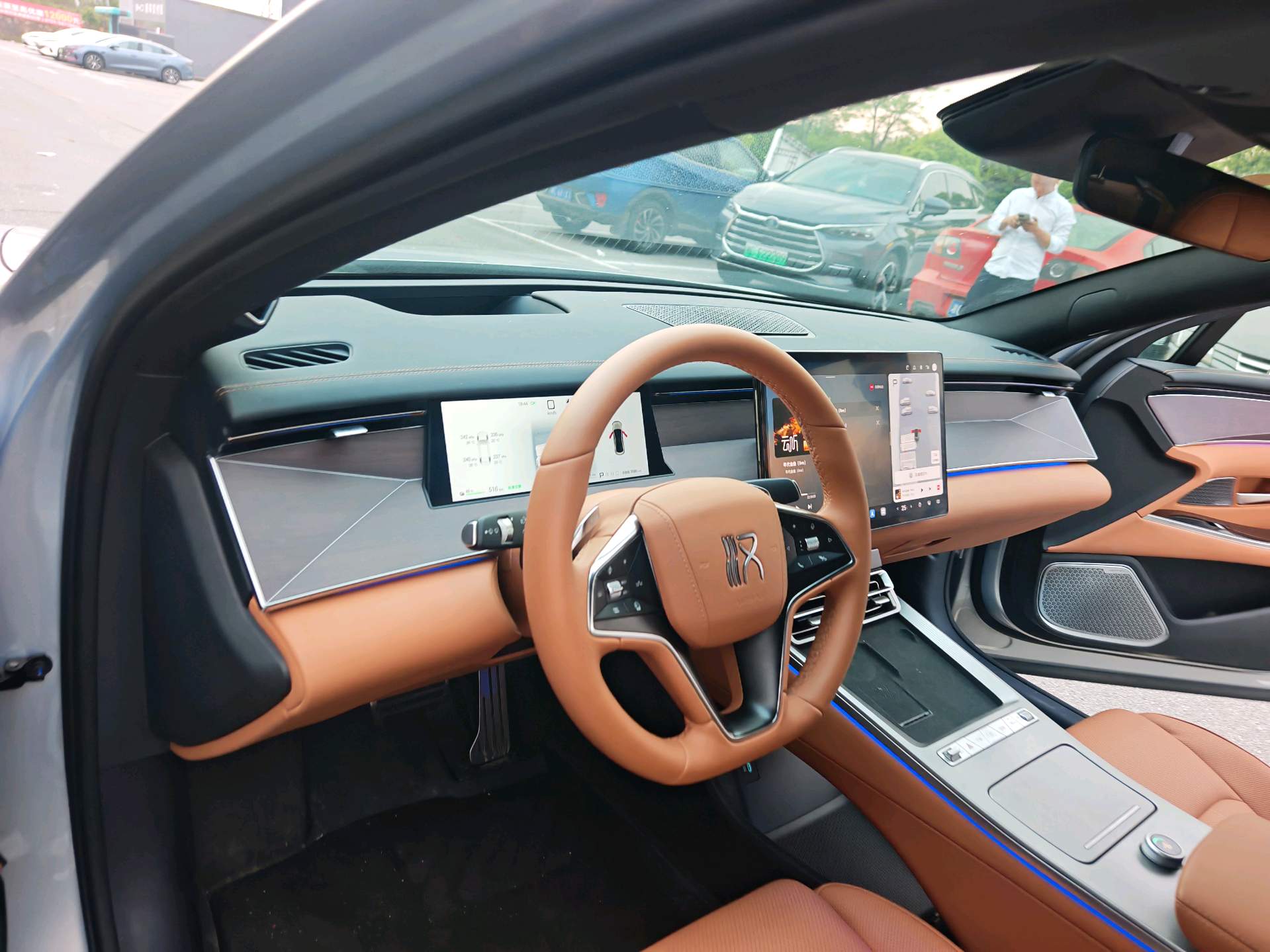 BYD HanL 2025 car image #4