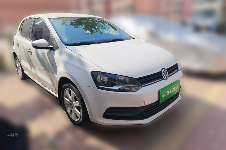 Volkswagen Polo 2015 car image #4