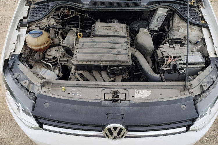 Volkswagen Polo 2016 car image #22