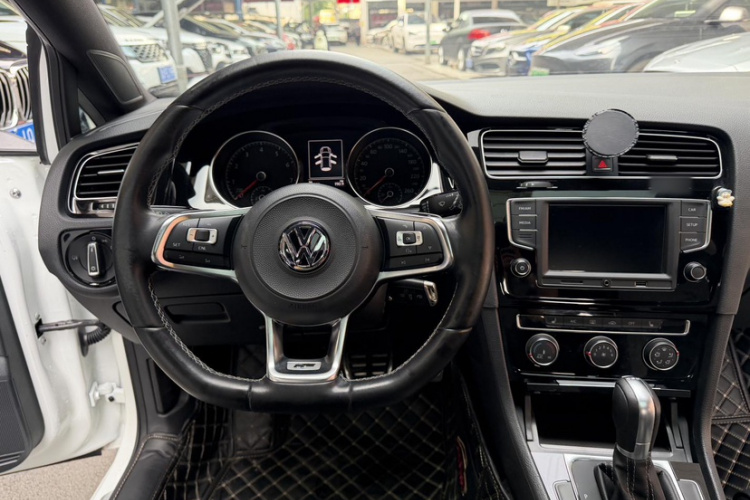 Volkswagen Golf 2017 #16 Volkswagen Golf 2017 car image #16