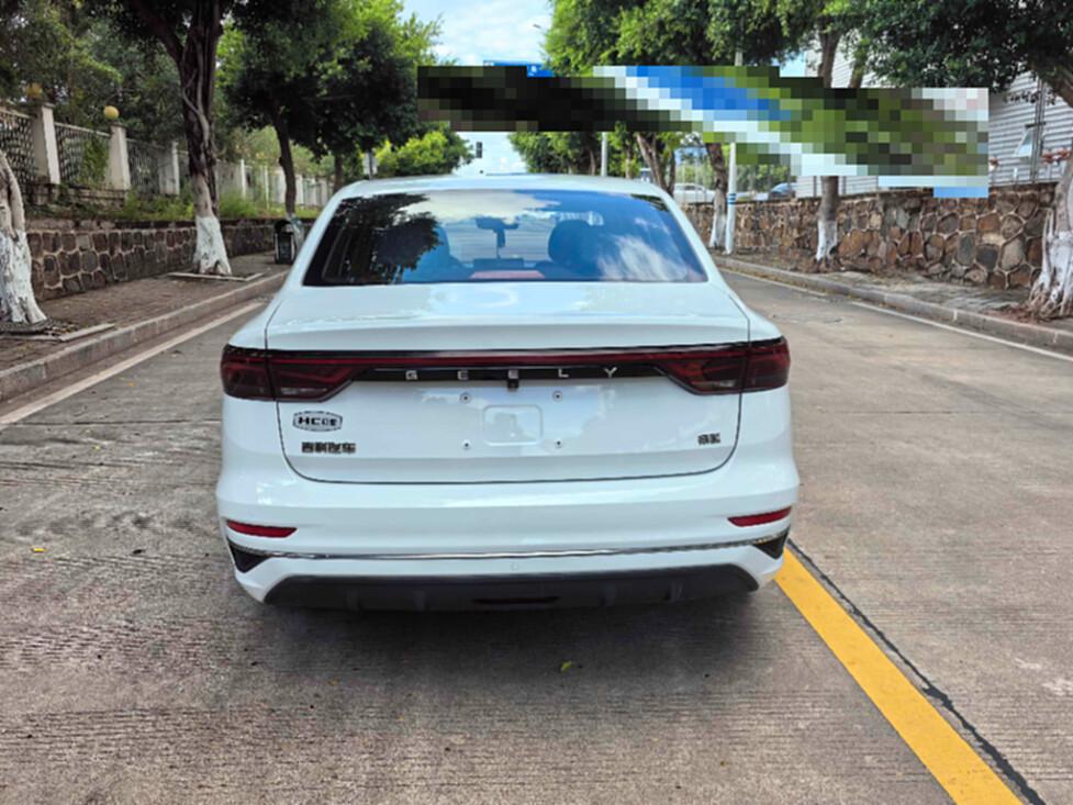 GEELY Emgrand 2022 car image #5
