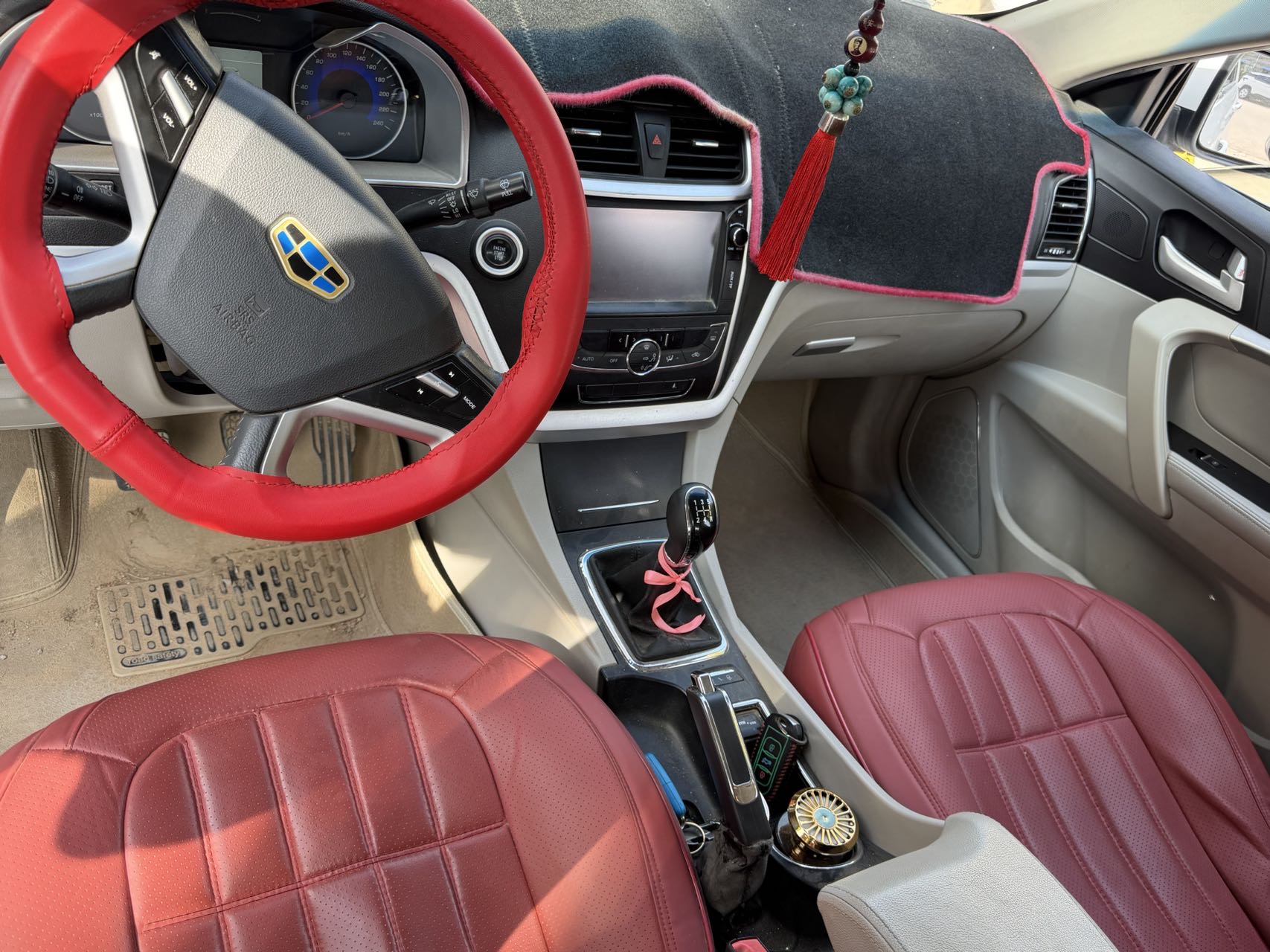 GEELY Emgrand 2014 #4 GEELY Emgrand 2014 immagine di auto #4