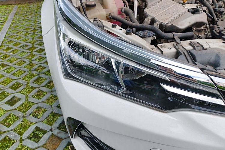 Toyota Corolla 2017 immagine di auto #8