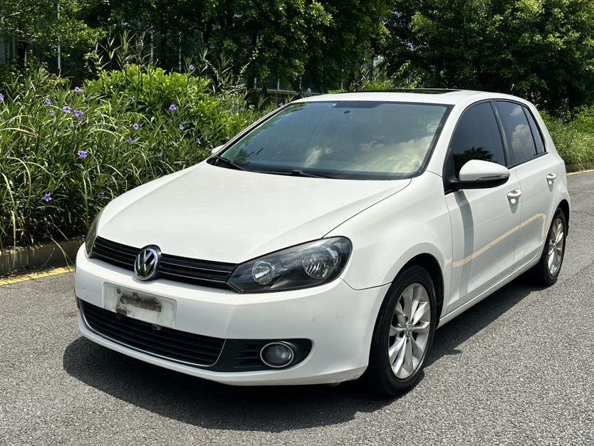 Volkswagen Golf 2012 Volkswagen Golf 2012 car image