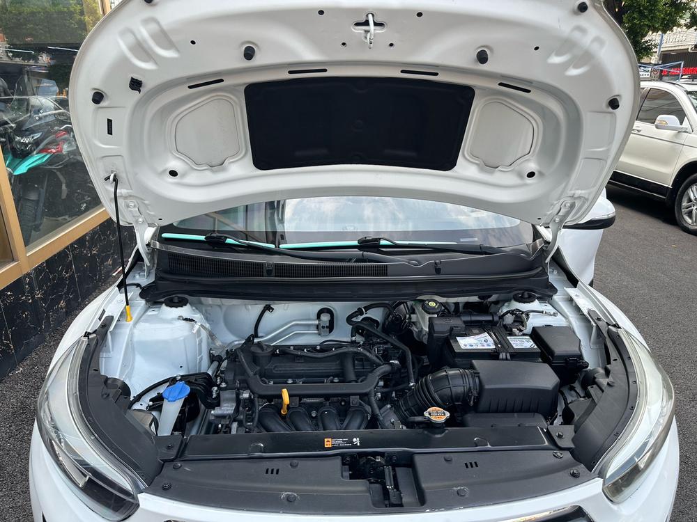 Kia KX1 2018 car image #9