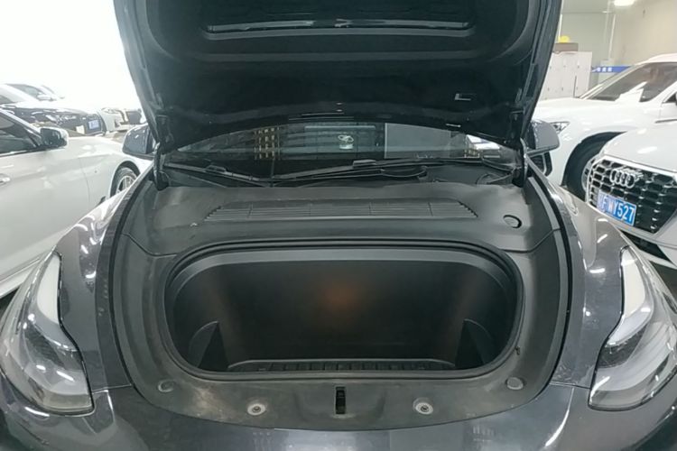 Tesla Model Y 2024 #22 Tesla Model Y 2024 car image #22