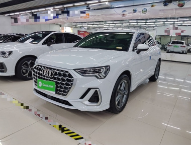 Audi Q3 2023 car image 