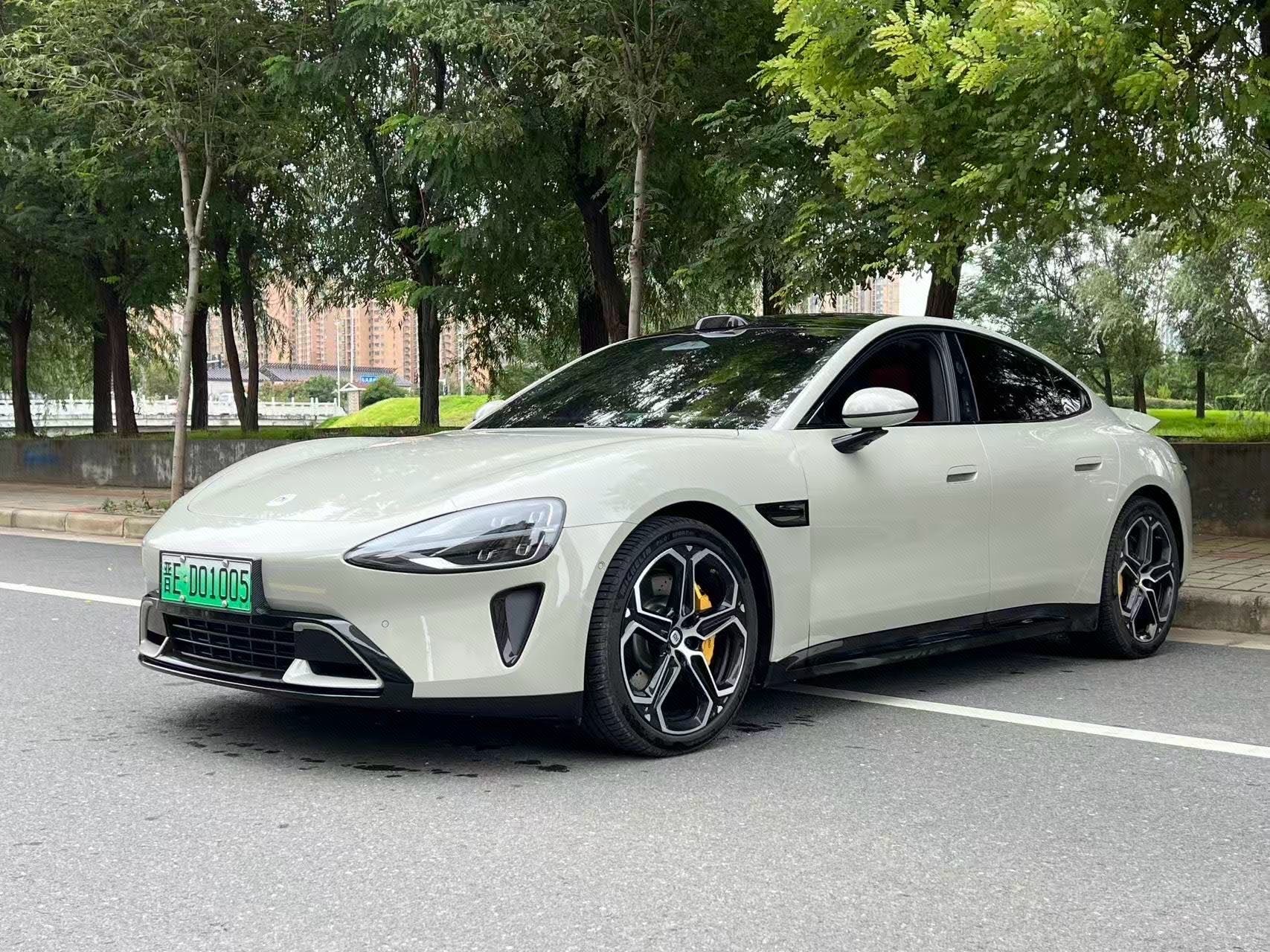 MI SU7 2024 car image 