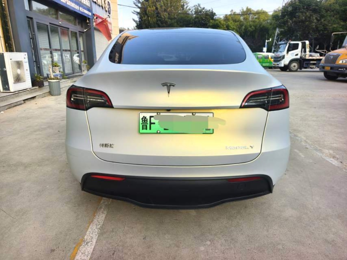 Tesla Model Y 2024 #9 Tesla Model Y 2024 immagine di auto #9