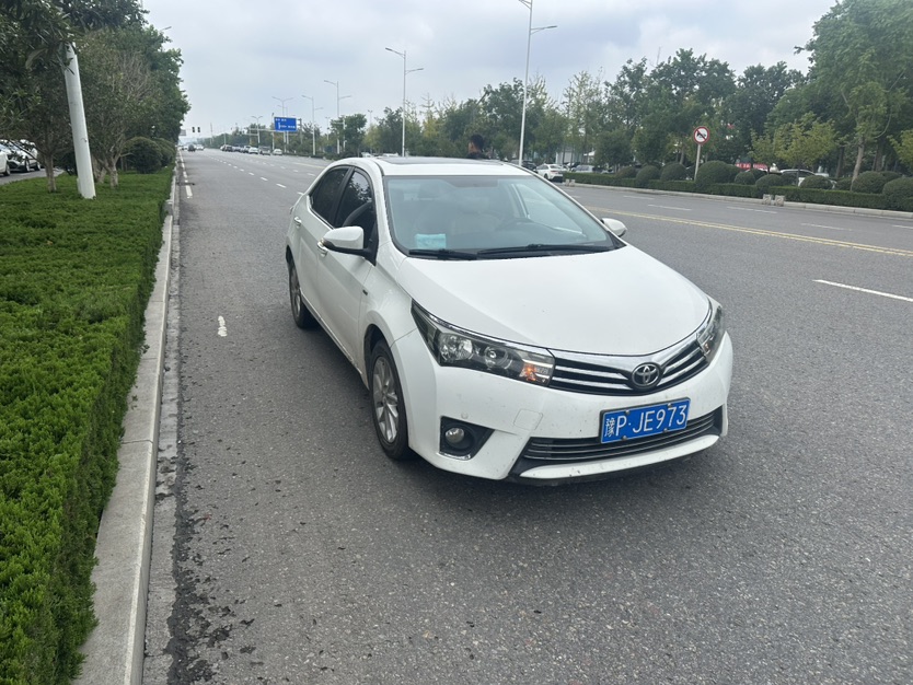 Toyota Corolla 2015 car image 