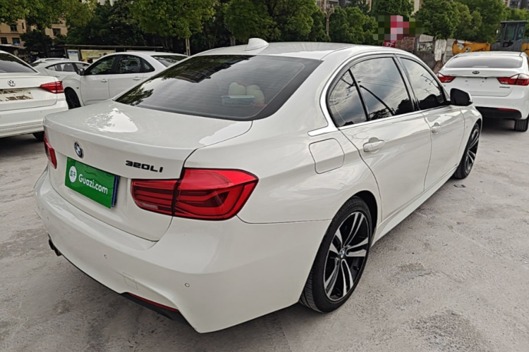 BMW 3 Series 2019 #7 BMW 3 Series 2019 car image #7