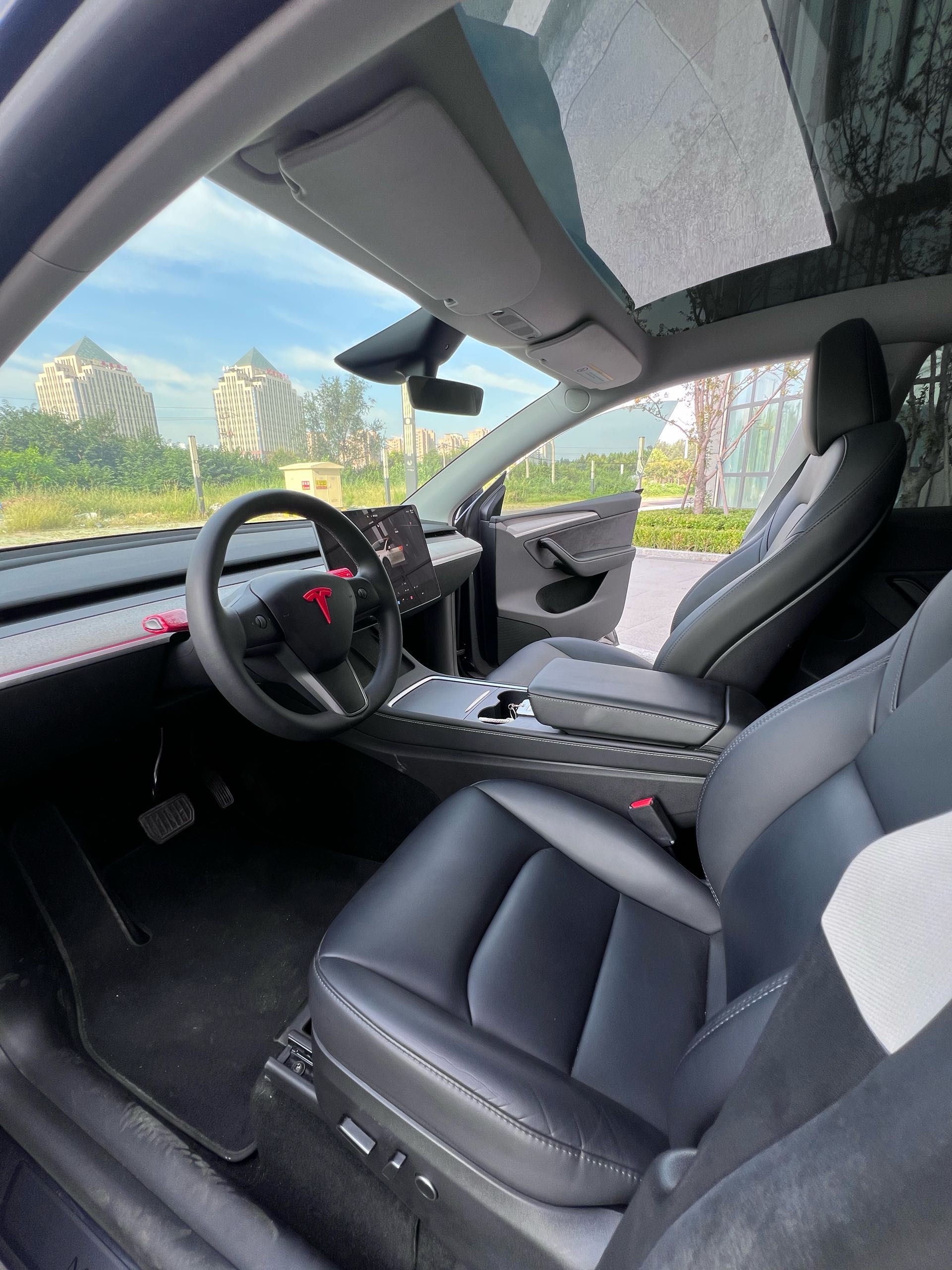 Tesla Model Y 2024 imagem de carro #7