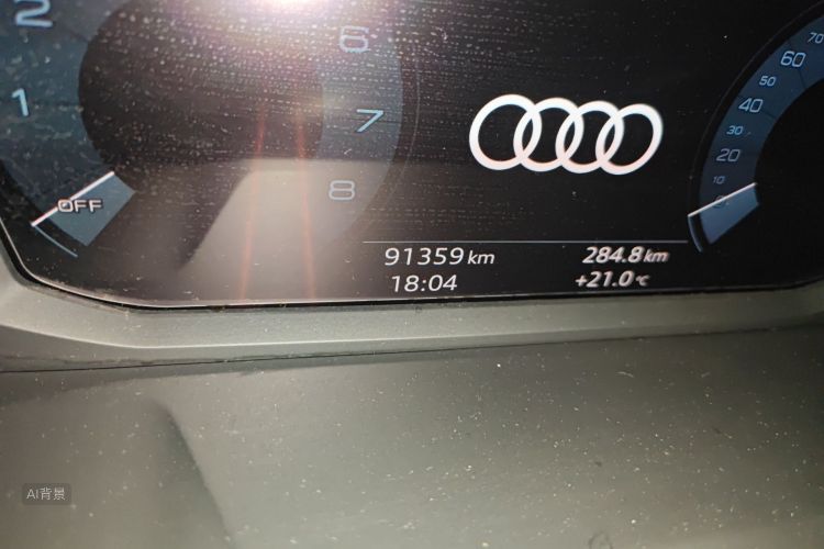 Audi Q3 2020 car image #14