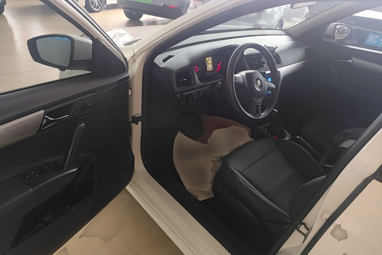 Volkswagen Lavida 2015 car image #16
