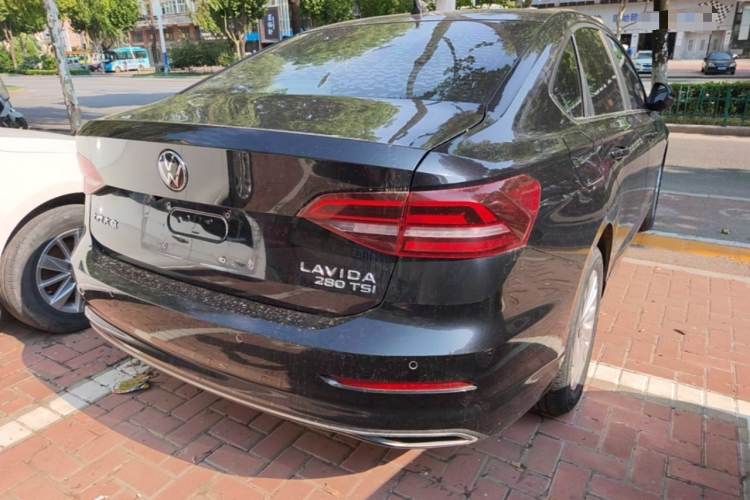 Volkswagen Lavida 2021 car image #7