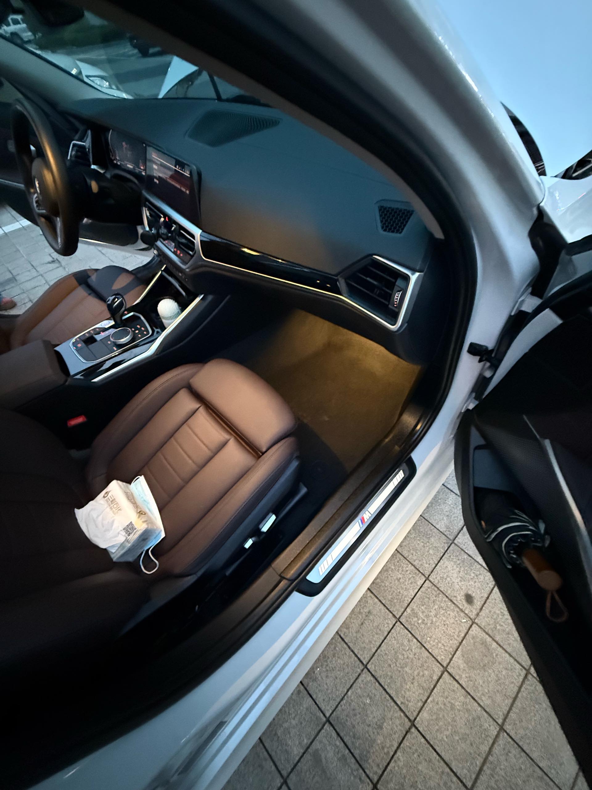 BMW 3 Series 2021 car image #9