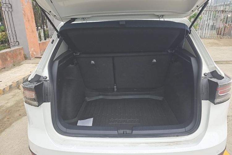 Volkswagen Tharu 2025 car image #19