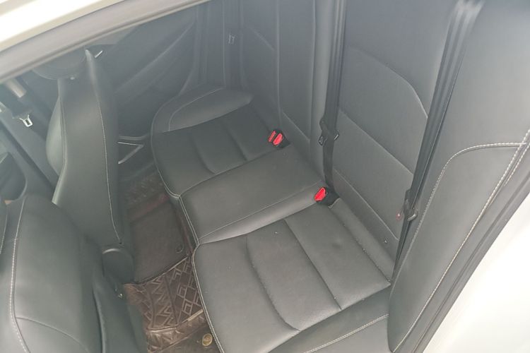 GEELY Emgrand 2021 car image #17