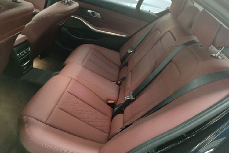 BMW 3 Series 2025 car image #13