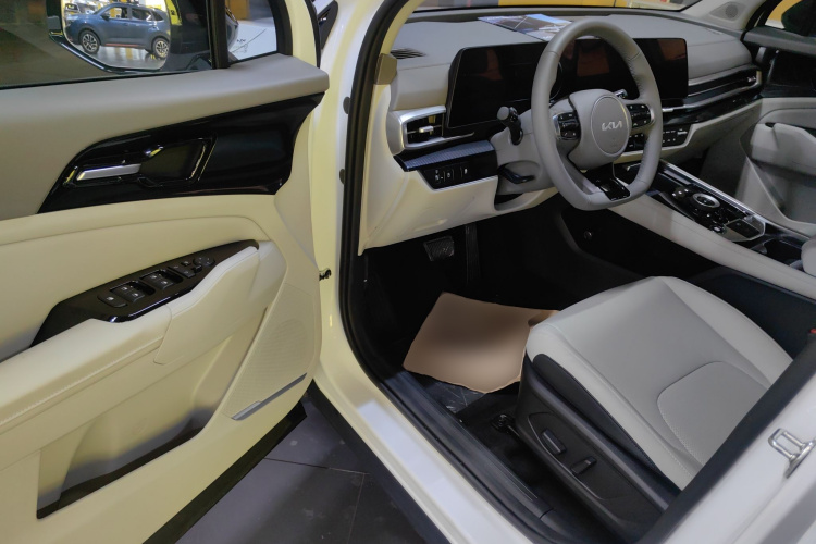 起亚 狮铂拓界 2025 汽车图片 #12