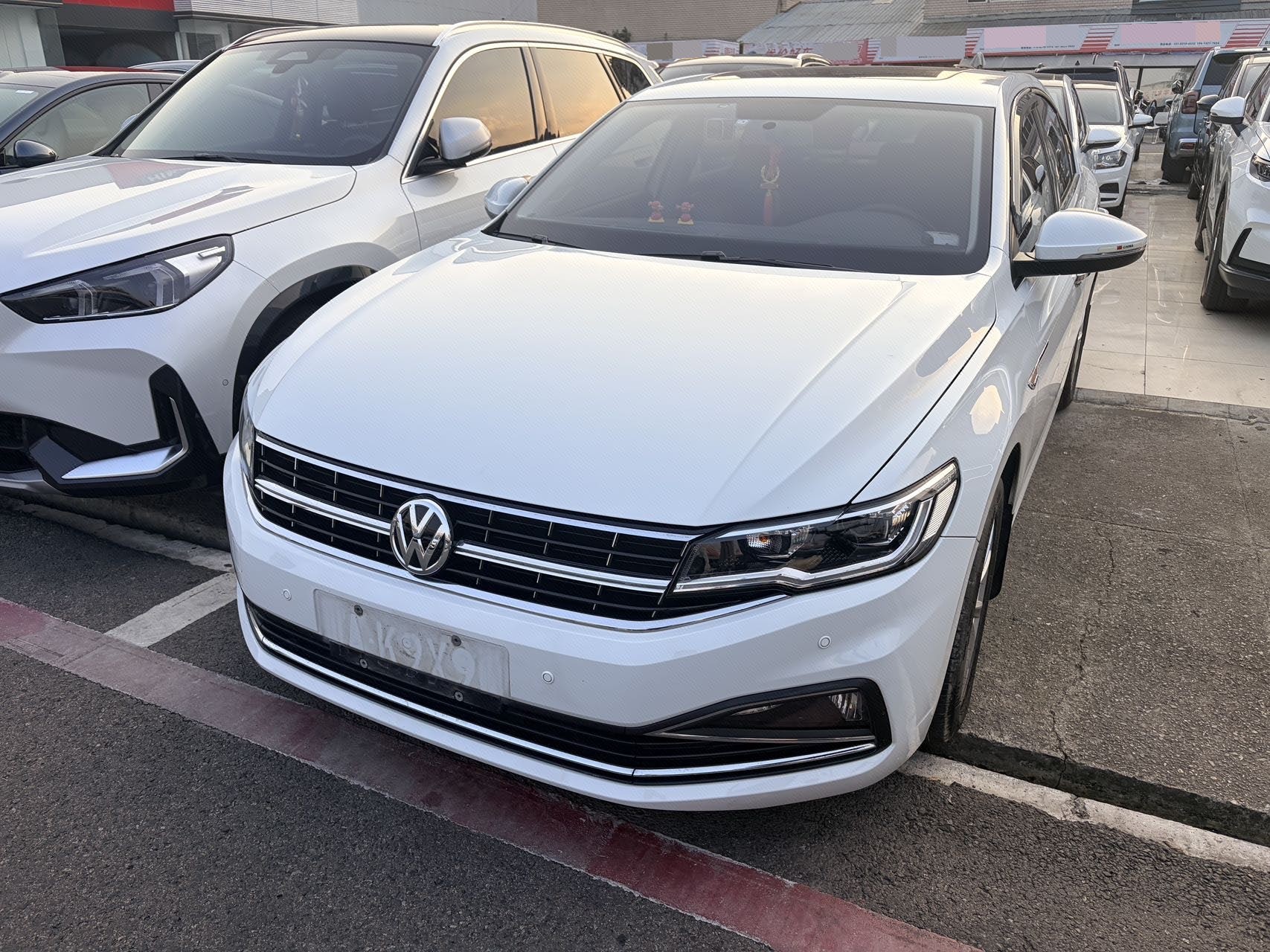 Volkswagen Bora 2021 car image 