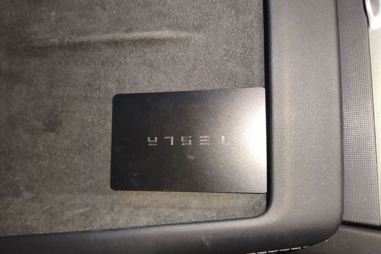 Tesla Model 3 2024 immagine di auto #9