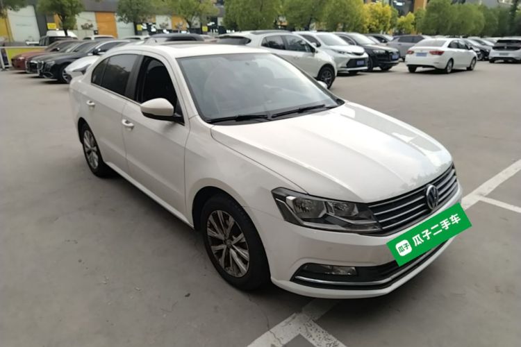 Volkswagen Lavida 2018 car image #4