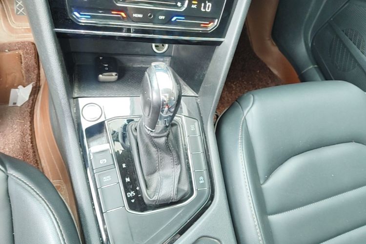 Volkswagen Tharu 2021 car image #14