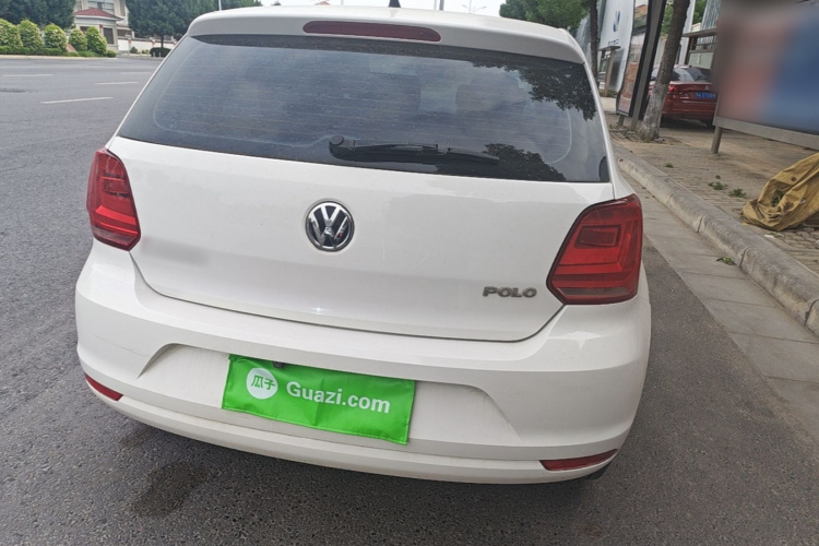 Volkswagen Polo 2017 car image #6