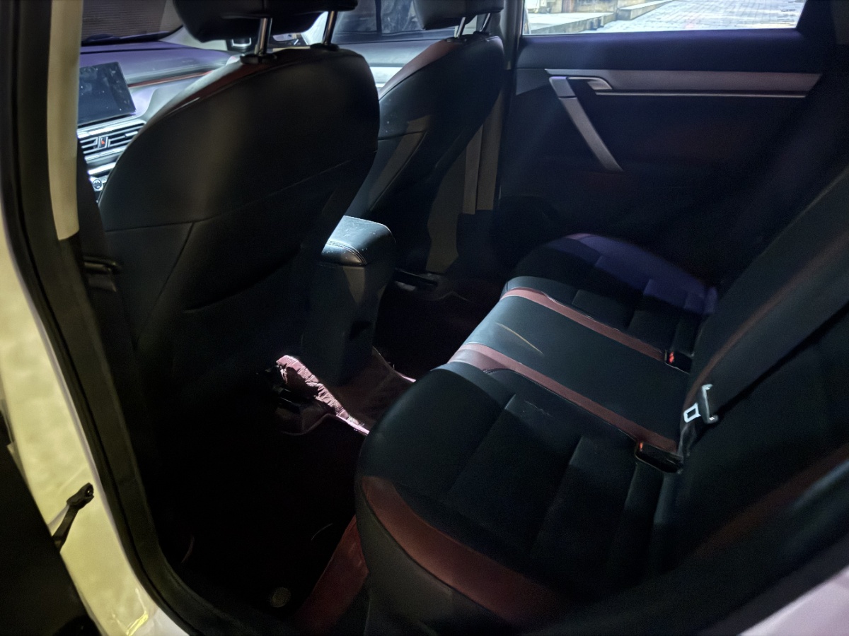 GEELY Coolray 2022 #3 GEELY Coolray 2022 car image #3