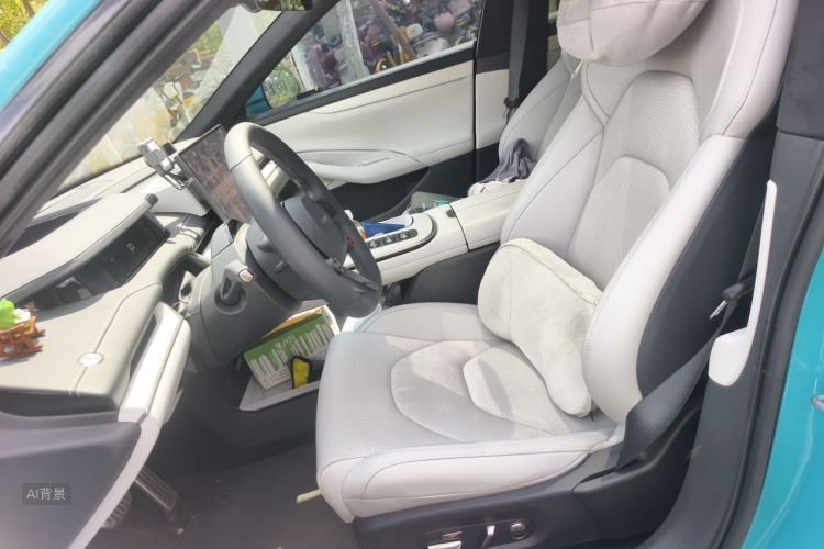 MI SU7 2024 immagine di auto #17