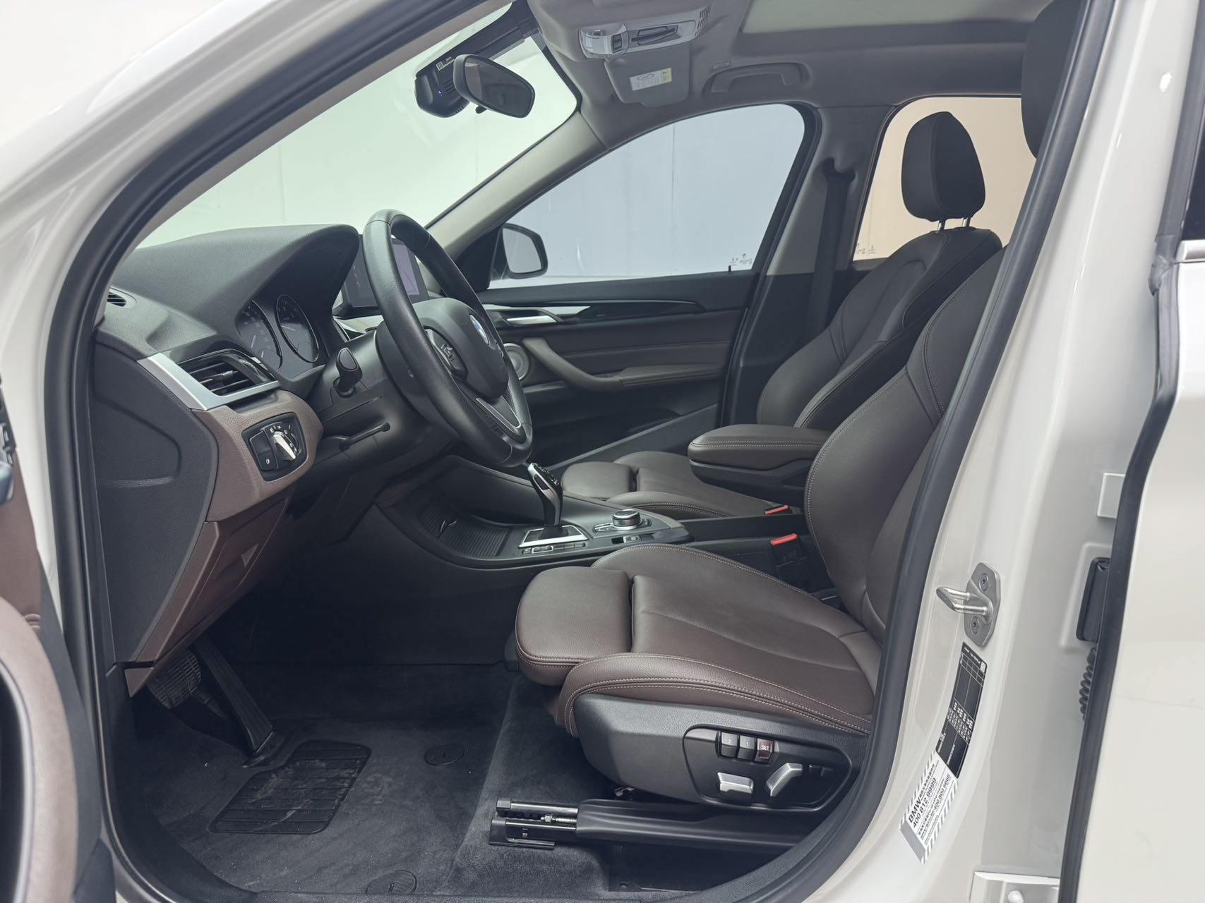 BMW X1 2022 car image #14