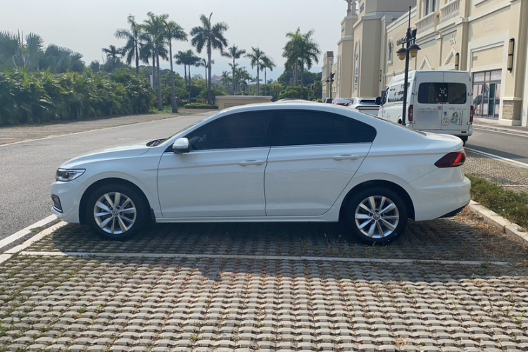 Volkswagen Bora 2019 #3 Volkswagen Bora 2019 car image #3