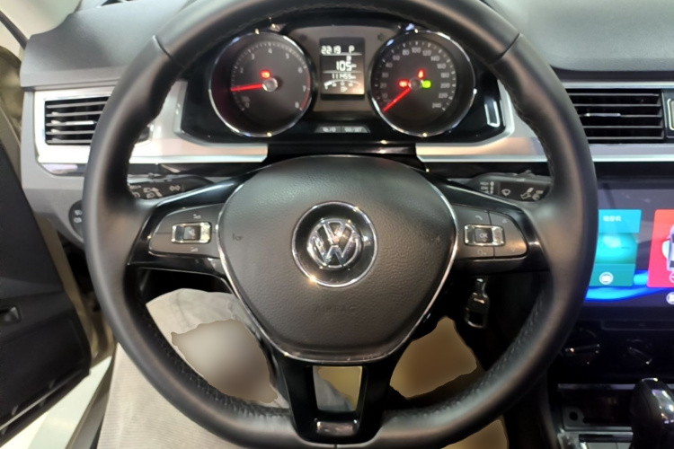 Volkswagen Bora 2018 car image #11