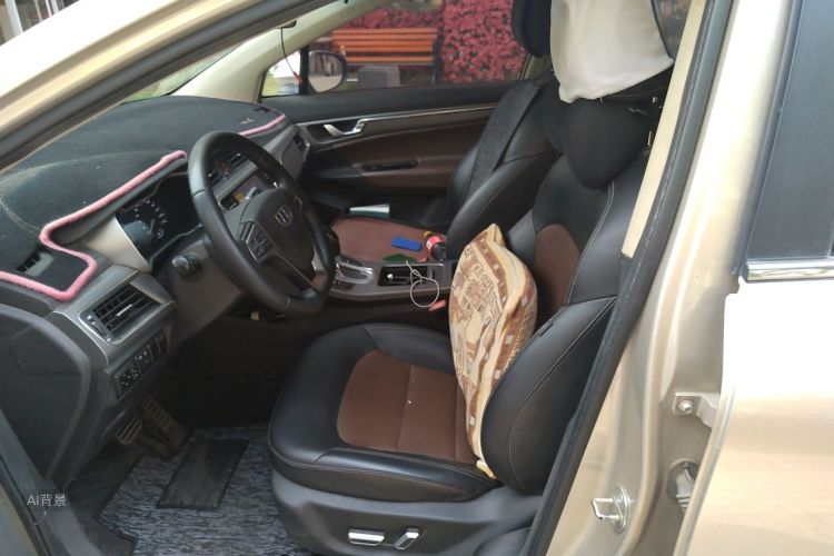 GEELY Emgrand GS 2017 car image #17