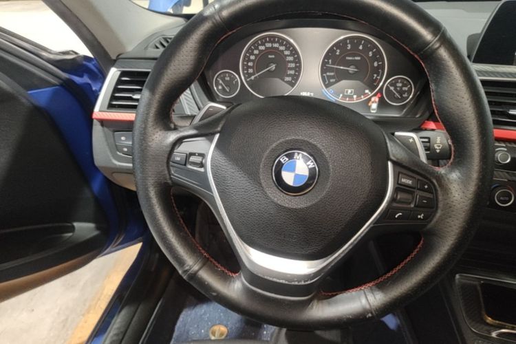 BMW 3 Series 2017 car image #19