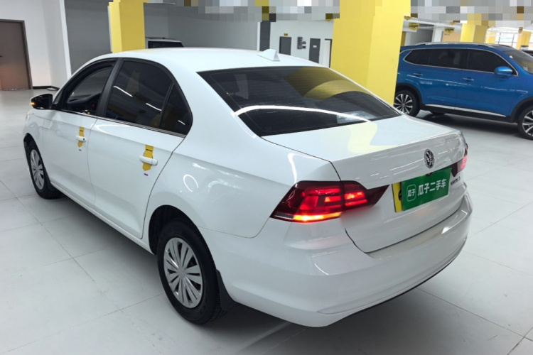Volkswagen Santana 2021 car image #7