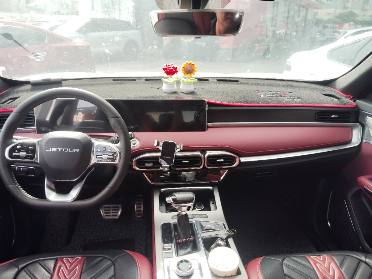 Jetour X70 PLUS 2022 car image #8