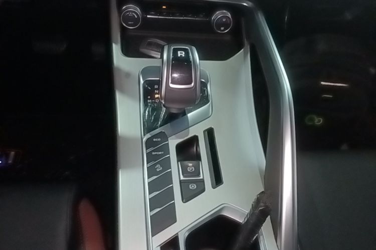 GEELY Coolray 2021 immagine di auto #14