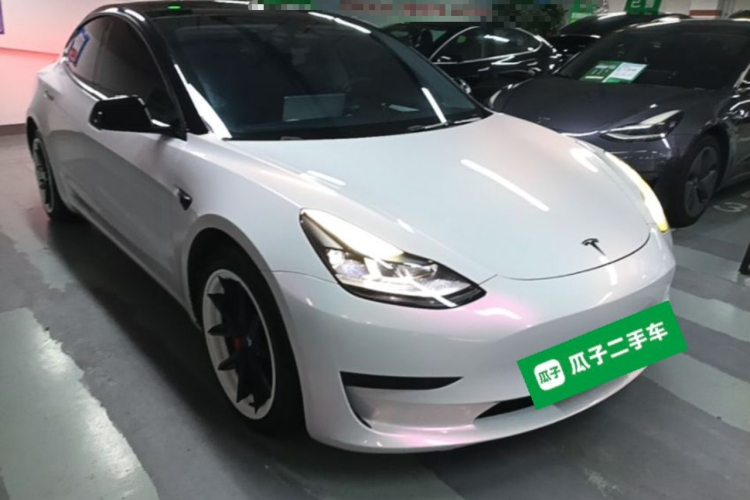 Tesla Model 3 2022 car image #4