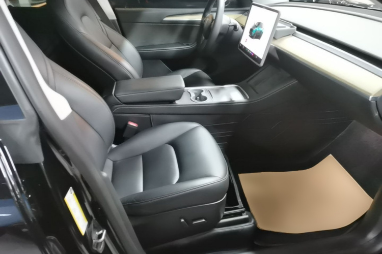Tesla Model Y 2023 #24 Tesla Model Y 2023 car image #24