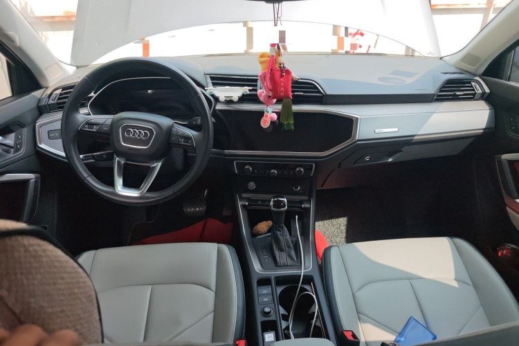 Audi Q3 2020 immagine di auto #7