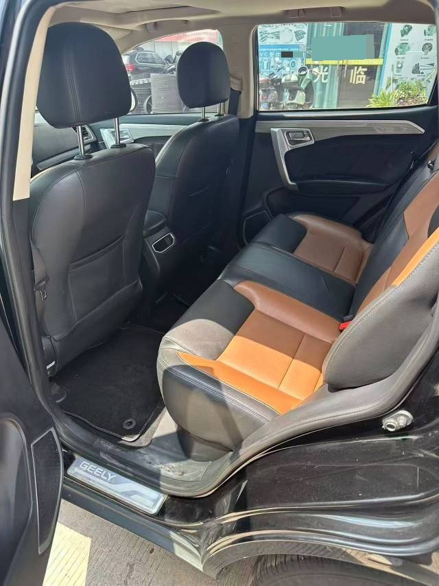 GEELY Vision X6 2017 immagine di auto #6