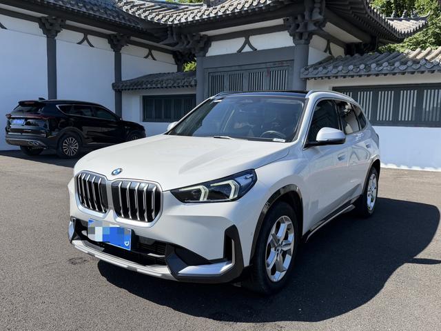 BMW X1 2023 car image #12