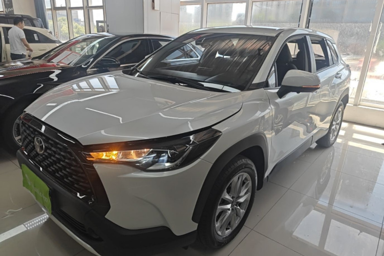 Toyota Corolla Cross 2024 image de voiture #2