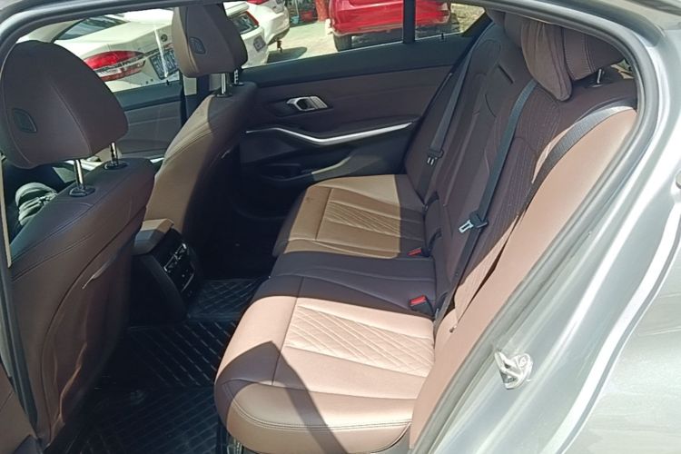 BMW 3 Series 2023 #17 BMW 3 Series 2023 car image #17