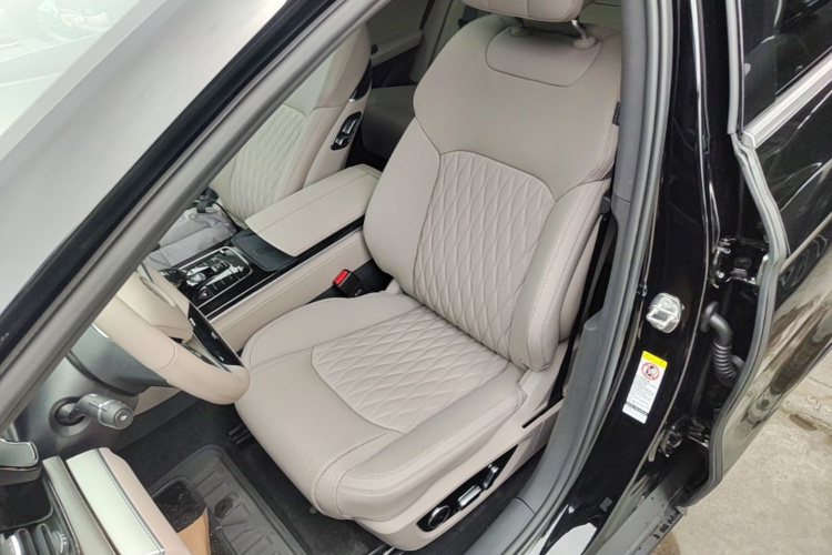BYD Han 2024 car image #15