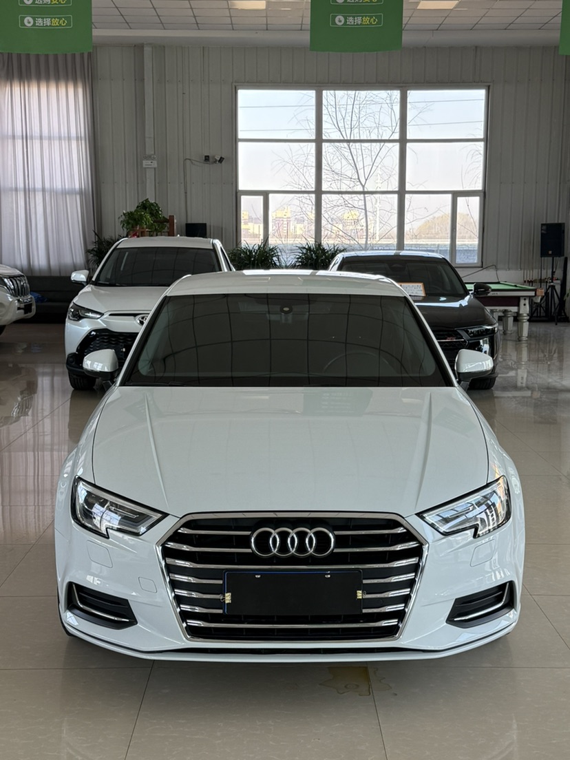 Audi A3 2019 car image #2