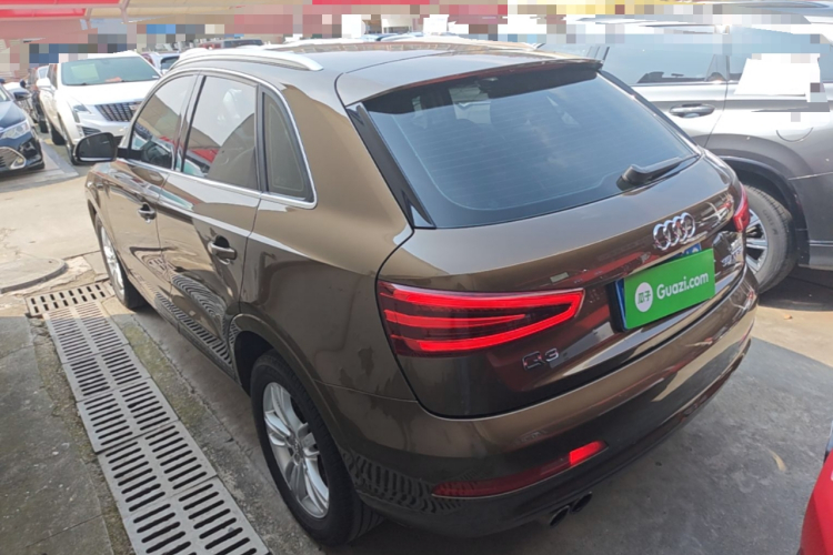 Audi Q3 2015 car image #7